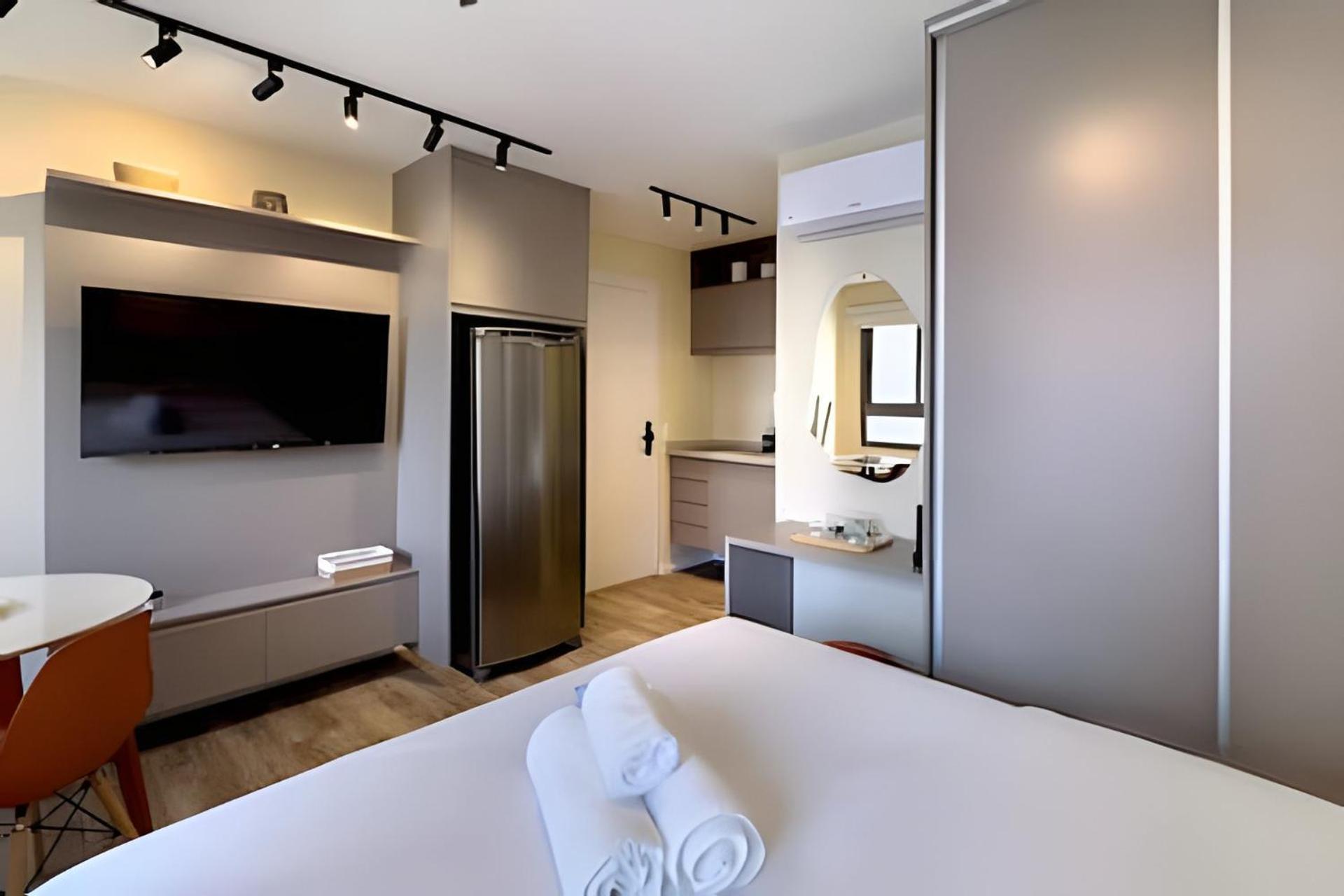 Wi-fi E A/c. Prox. Met Apartamento São Paulo